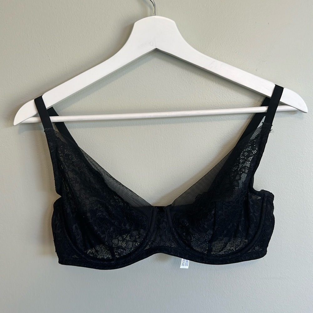 Black lace unlined bra